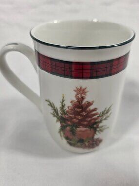 Sasaki Tartan Plaid Red Accent Mug Pinecone Red & White Charles Roberts
